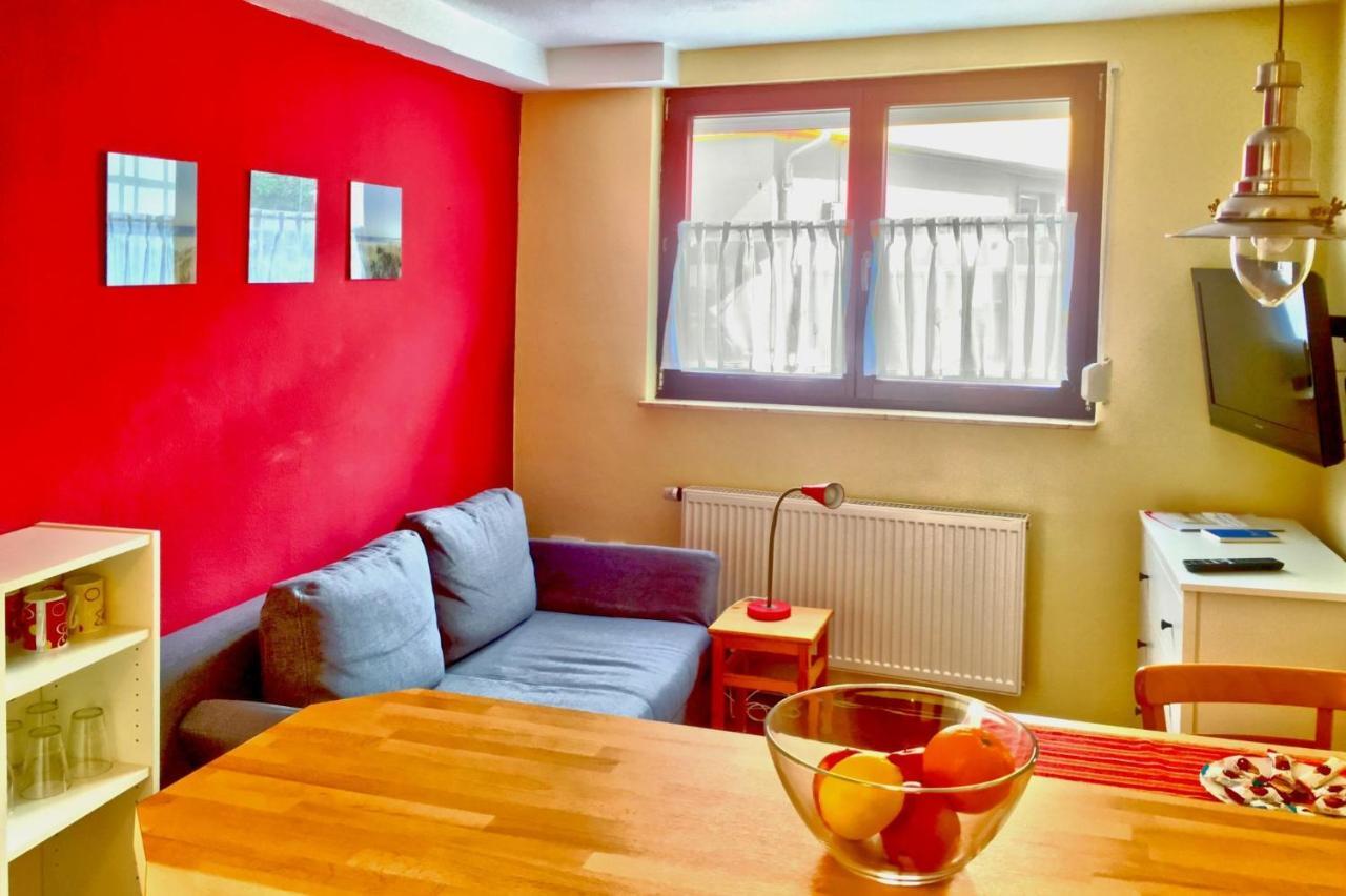 Ferienwohnung Maeder Schaafheim Buitenkant foto